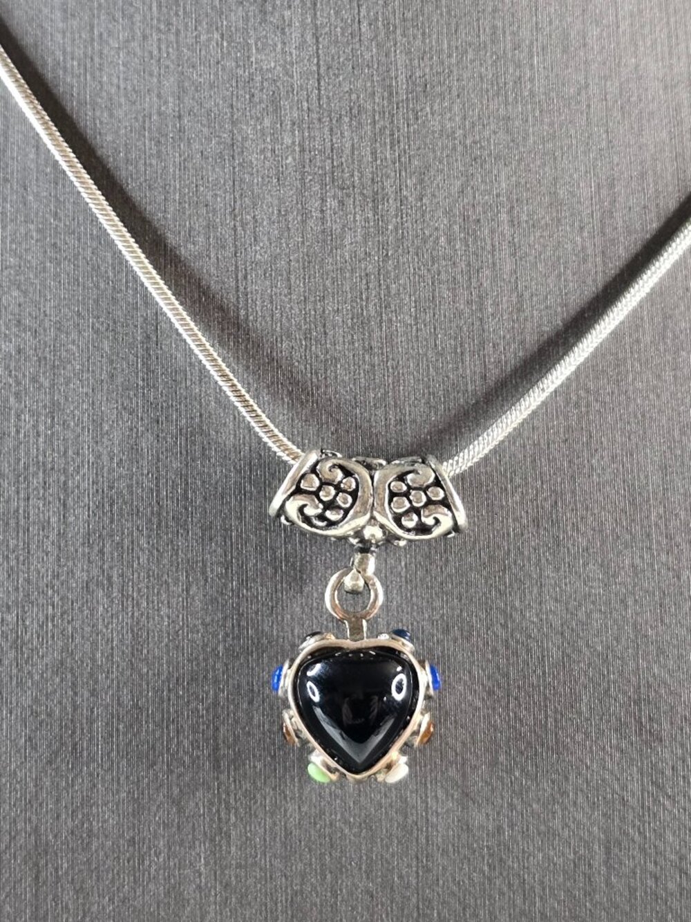Womens Estate Sterling Silver Onyx Heart Slide Pendant Necklace 13.2g E3273